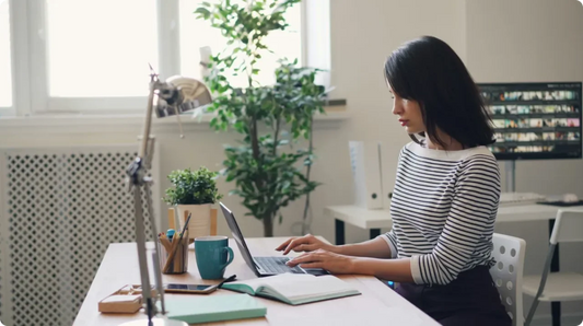 How to Talk to Your Accountant About Invoice Finance (and What to Ask Them)